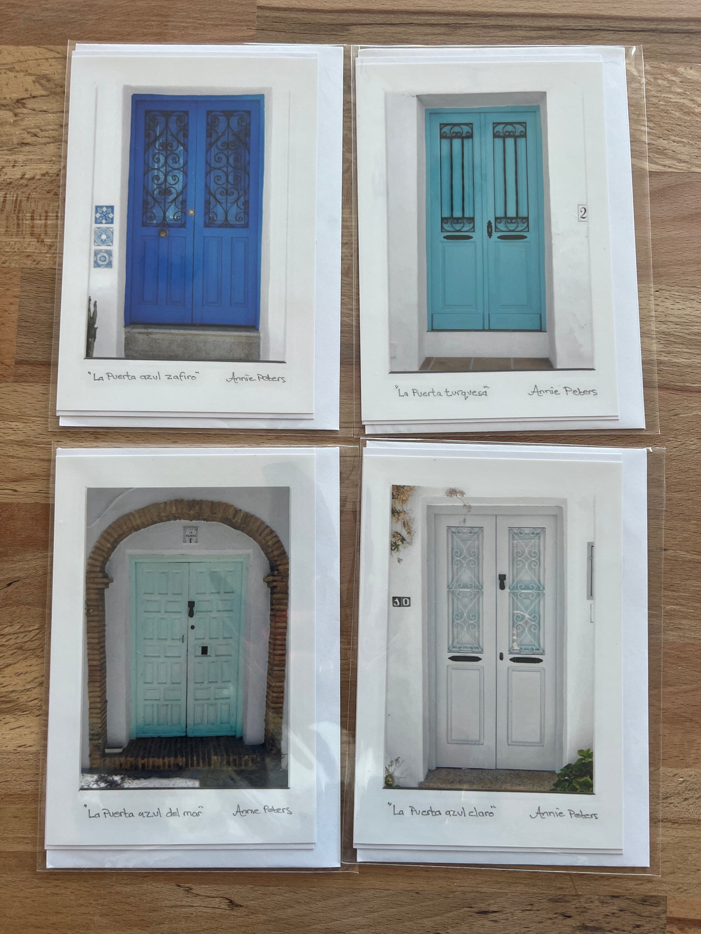 4 art cards Las Puertas with envelopes
