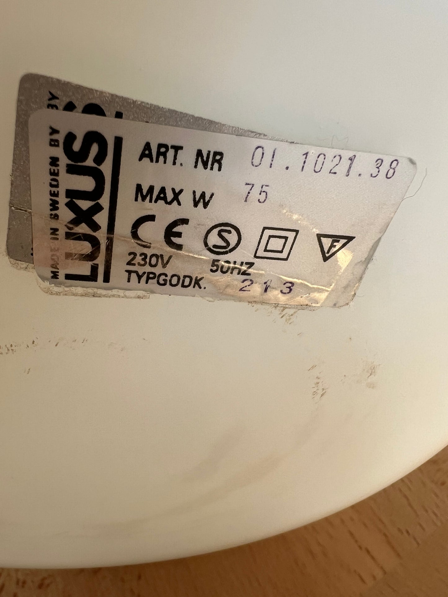 Luxus label on lamp foot