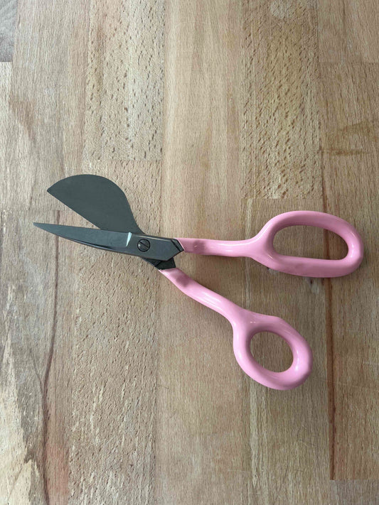 Pink application scissors