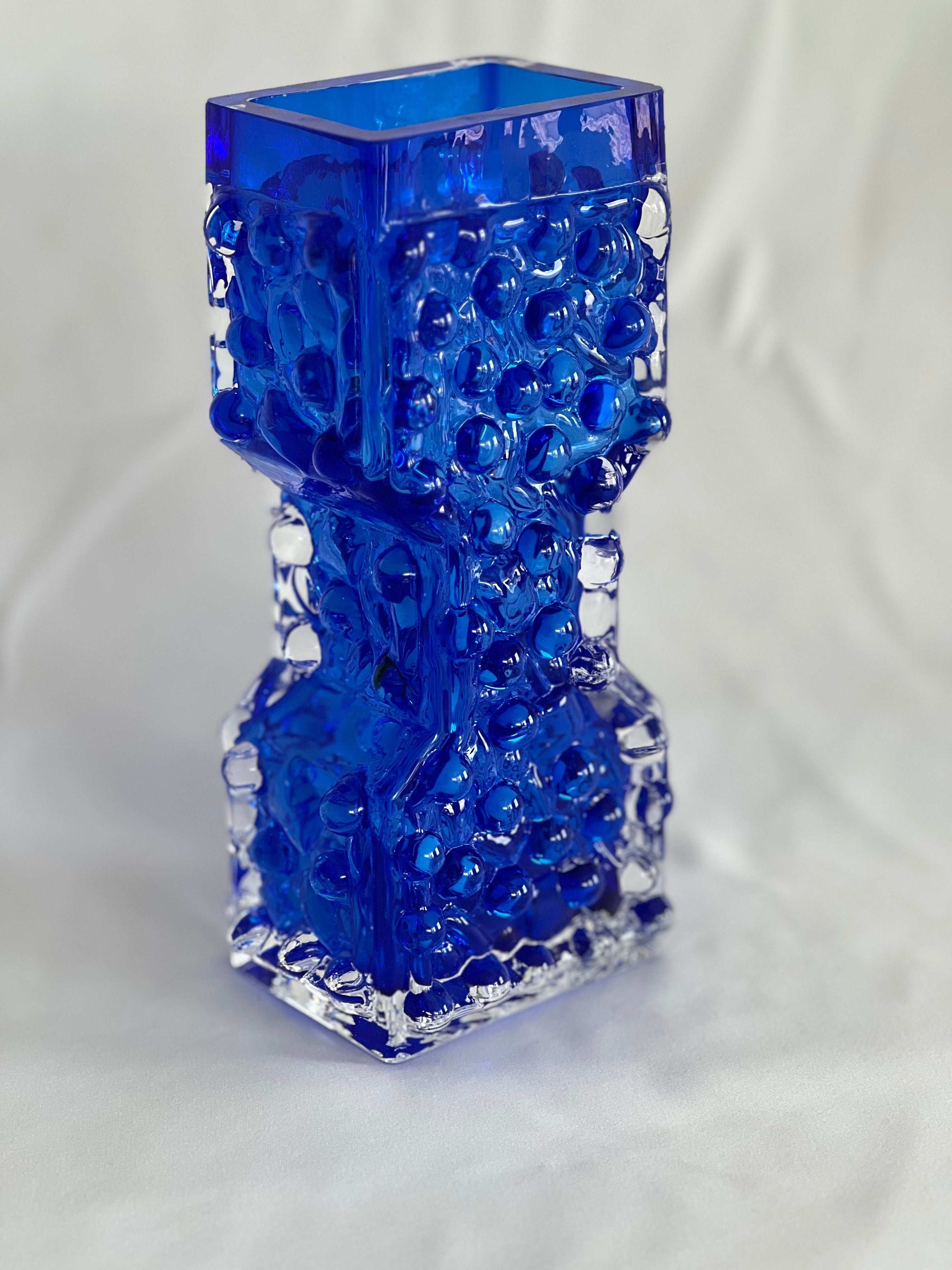 Joseph Schott Art Glass by Smålandshyttan side