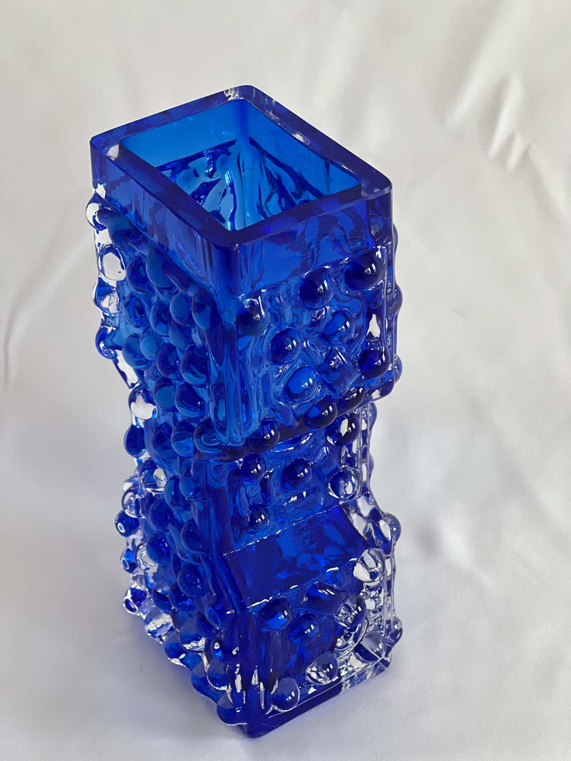 Top of dark blue Joseph Schott Art Glass by Smålandshyttan