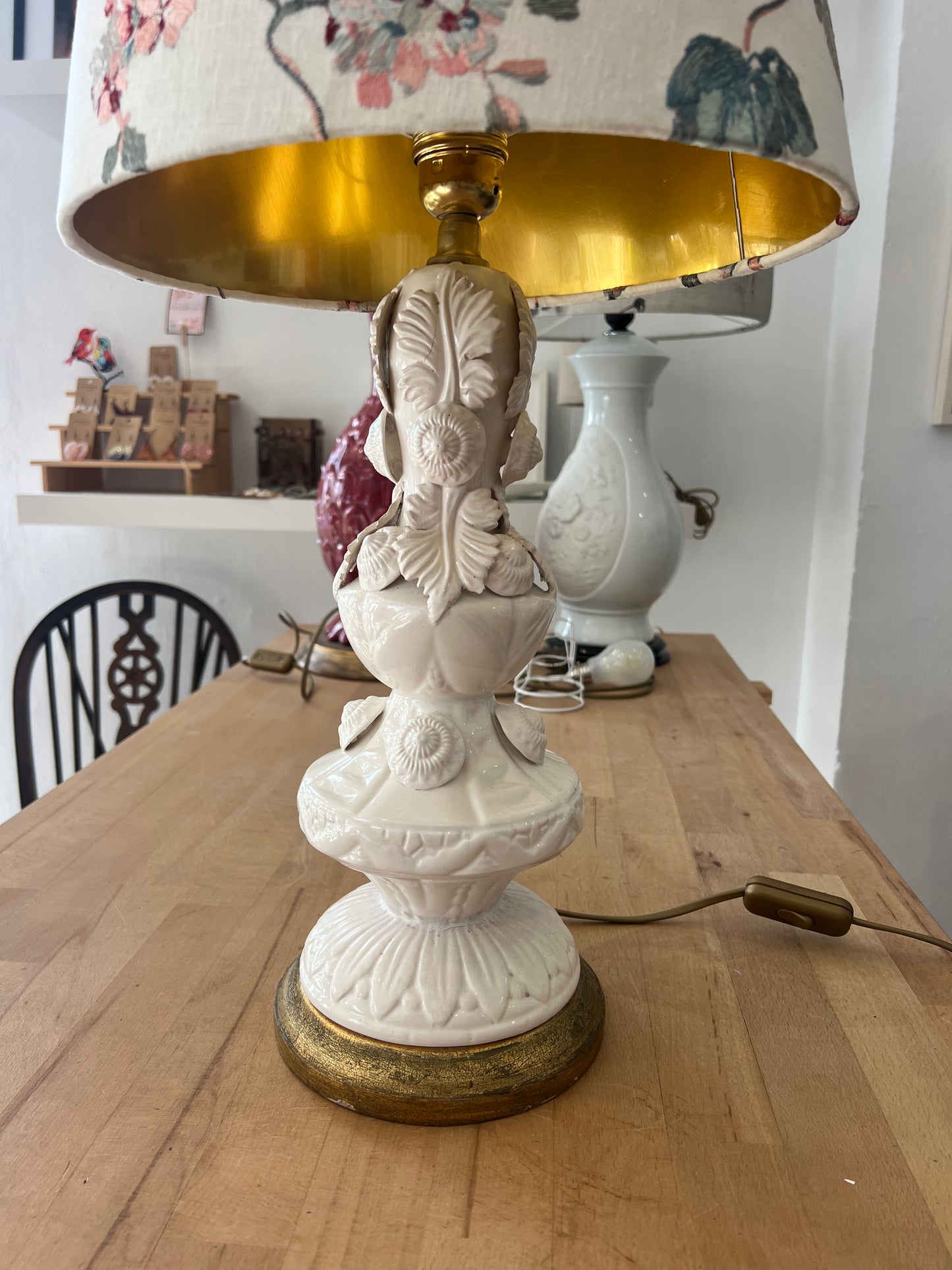 Manises Vintage Cream Table Lamp and Lampshade