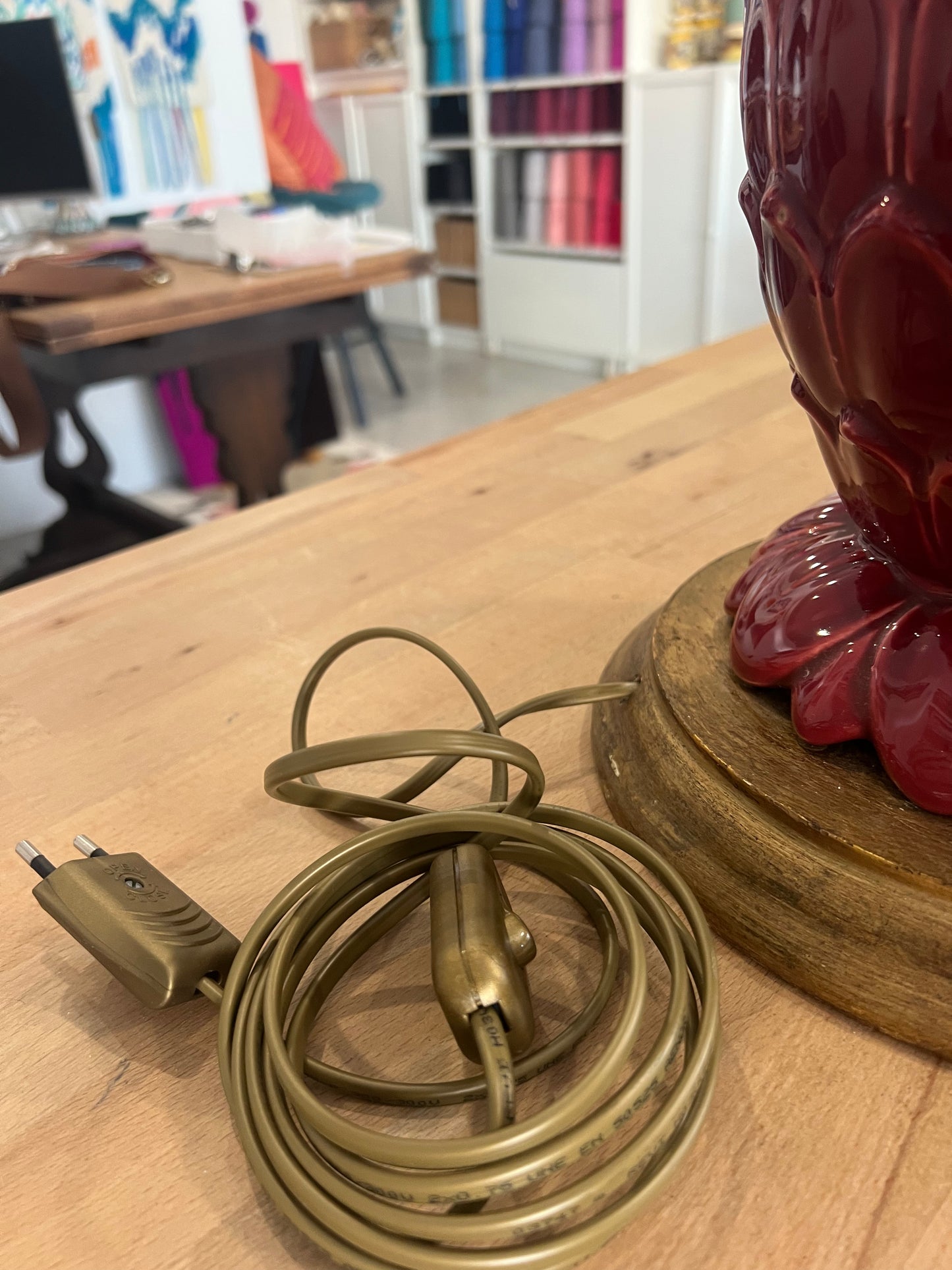 Manises Table Lamp - Pineapple Design