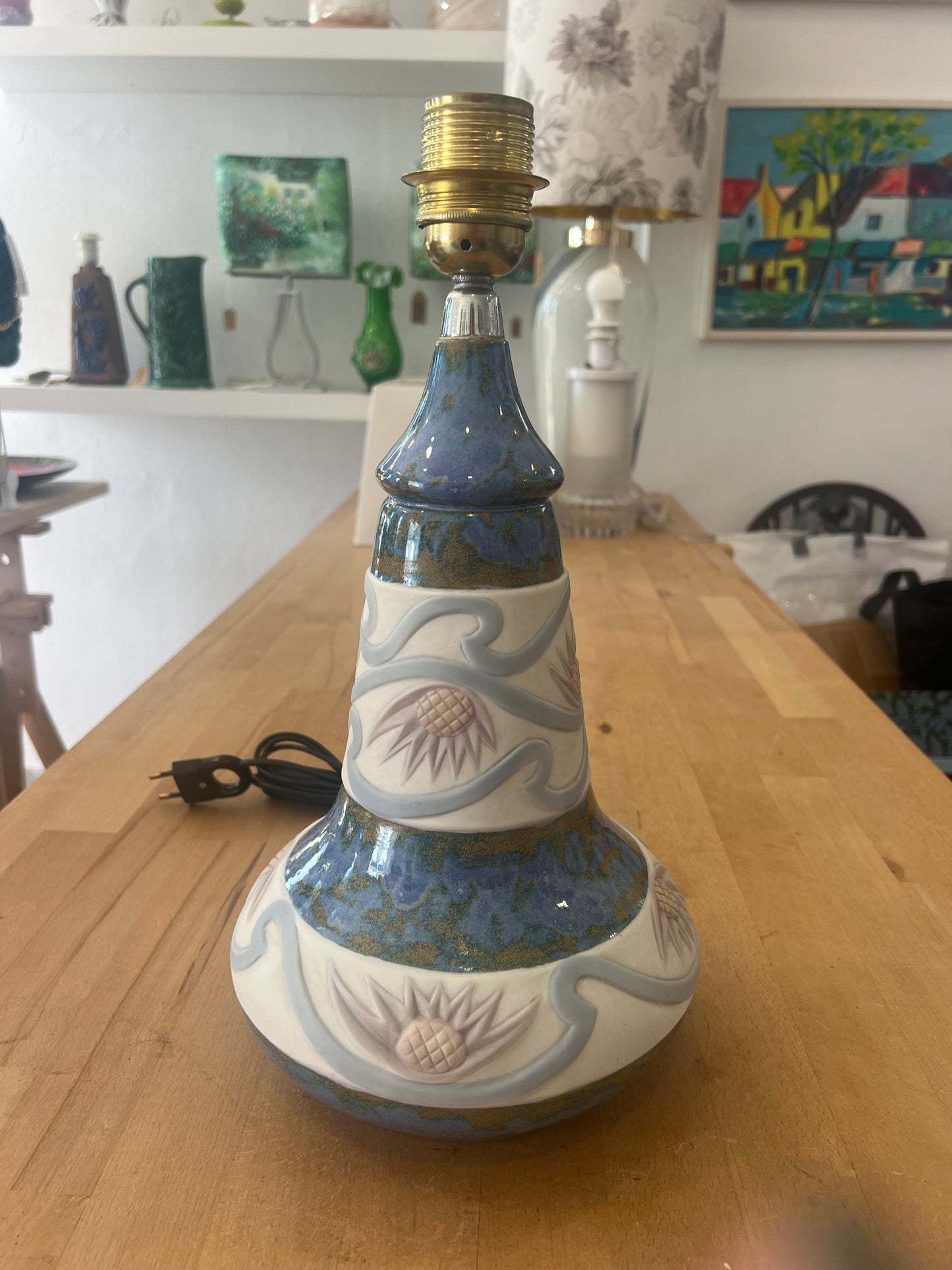 Vintage Porcelanas Miquel Requena Table Lamp, Valencia - Raised Thistle Motif